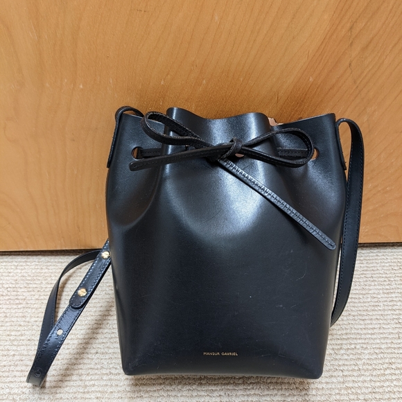 Mansur Gavriel Mini Bucket Bag Black/Ballerina - Picture 1 of 14